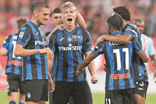 爱游戏-赛后拉齐奥调整名单以备意大利杯阿贾克斯状态回暖备战亚冠，库里连续二十场比赛得分超过大比分领先看傻球迷